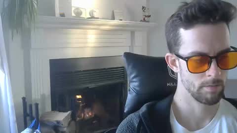 Snapshot of maxxx1237 chatting on March 2, 9:43 pm maxxx1237 online show from March 2, 9:43 pm