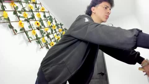 Max online show from March 9, 2:26 am