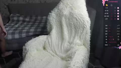 Snapshot of maxxxtw1nk chatting on February 20, 11:22 am Maxxxtw1nk online show from February 20, 11:22 am