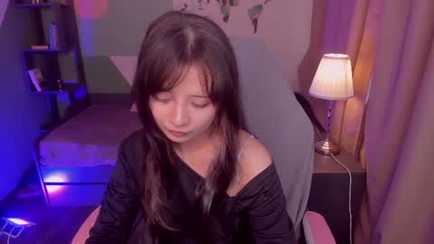 Snapshot of may_lings chatting on July 3, 4:35 pm may_lings online show from July 3, 4:35 pm