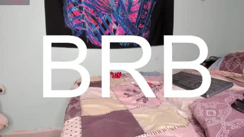 Snapshot of maya__fox chatting on January 18, 3:31 am OF mayitta19 online show from January 18, 3:31 am