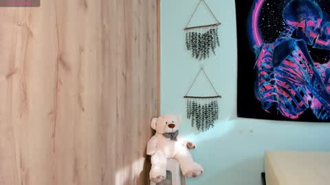 Snapshot of maya__fox chatting on January 26, 9:07 pm OF mayitta19 online show from January 26, 9:07 pm