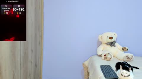 Snapshot of maya__fox chatting on March 10, 10:02 pm OF mayitta19 online show from March 10, 10:02 pm