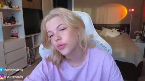 Maya online show from April 13, 4:18 am