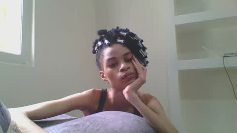 maya online show from April 17, 7:00 am