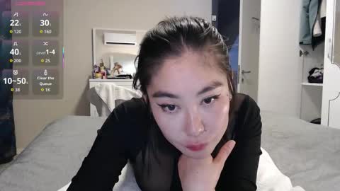 maya_kumashiro online show from January 18, 10:02 pm