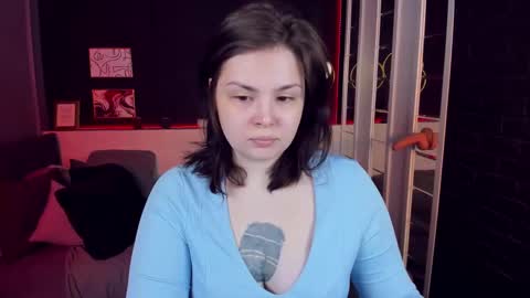 Snapshot of maya_muse chatting on March 1, 2:02 pm Woman online show from March 1, 2:02 pm