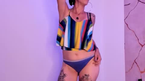 Snapshot of maya_storm_ chatting on December 22, 7:22 pm Maya Strom online show from December 22, 7:22 pm