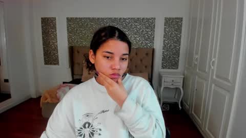 Maya online show from September 25, 2:04 am
