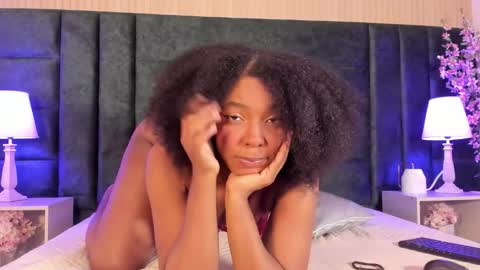 Snapshot of mayacardenas chatting on February 2, 10:41 pm Maya online show from February 2, 10:41 pm