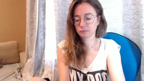 Snapshot of mayacateyes chatting on September 26, 4:05 am Maya online show from September 26, 4:05 am