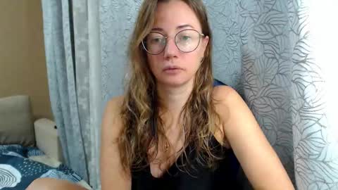 Snapshot of mayacateyes chatting on November 10, 5:45 pm Maya online show from November 10, 5:45 pm