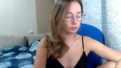 Snapshot of mayacateyes chatting on November 18, 6:45 pm Maya online show from November 18, 6:45 pm