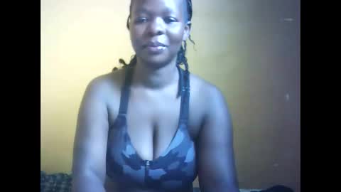Snapshot of mayah_sexy chatting on February 26, 7:40 am mayah_sexy online show from February 26, 7:40 am