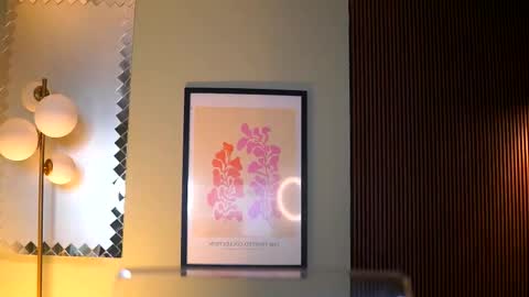 Maya online show from October 8, 6:16 pm