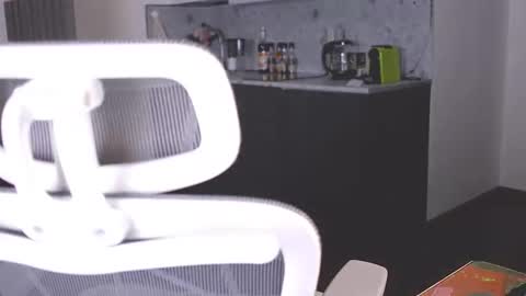 Snapshot of mayaik chatting on October 23, 4:50 pm mayaik online show from October 23, 4:50 pm