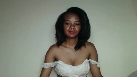 mayalabelle online show from December 1, 2:49 am