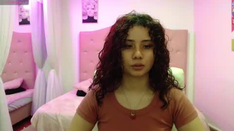 Maya online show from February 15, 7:06 pm