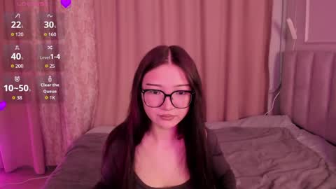 Erina online show from April 5, 9:28 am