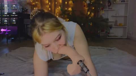 Maya  online show from January 30, 11:33 am