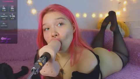 Maya  online show from December 2, 9:32 pm