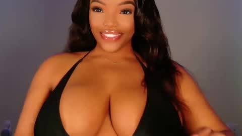 Snapshot of maybabi chatting on November 2, 2:19 pm MayBabi online show from November 2, 2:19 pm