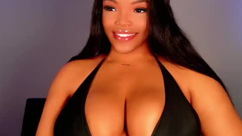 Snapshot of maybabi chatting on November 28, 1:03 pm MayBabi online show from November 28, 1:03 pm