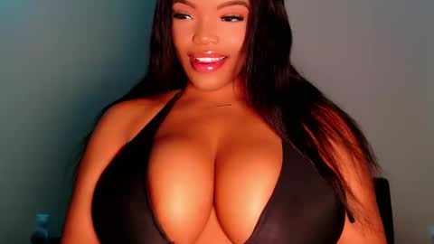 Snapshot of maybabi chatting on December 5, 12:58 pm MayBabi online show from December 5, 12:58 pm