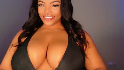 Snapshot of maybabi chatting on December 13, 10:15 pm MayBabi online show from December 13, 10:15 pm