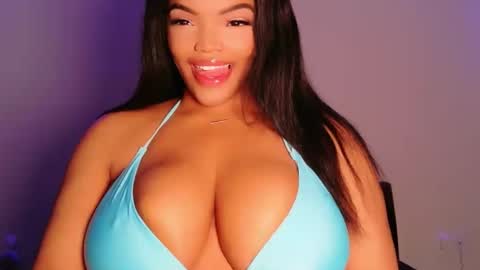 MayBabi online show from March 14, 11:37 am