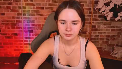 maybloom_ online show from March 12, 2:34 pm