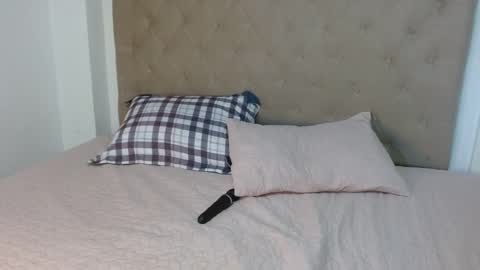 MAYA online show from October 8, 9:34 pm