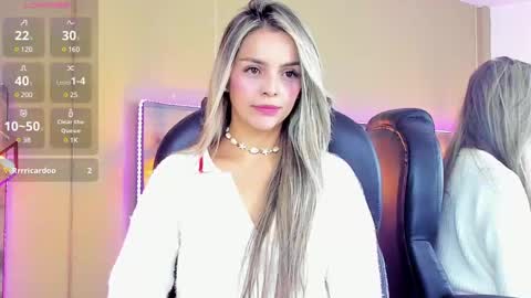 MaylinFox online show from January 24, 1:03 pm
