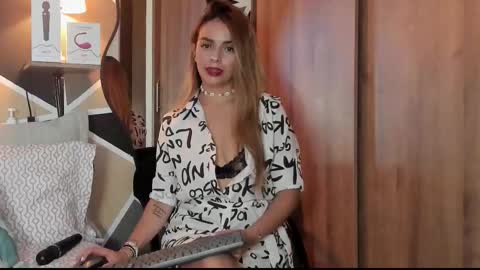 MaylinFox online show from September 30, 6:57 pm