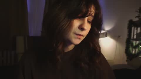Snapshot of maymary_ chatting on December 20, 9:21 am Mary . online show from December 20, 9:21 am