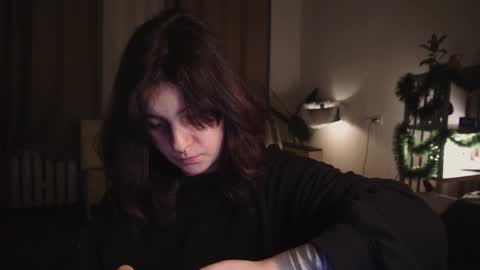 Snapshot of maymary_ chatting on December 22, 6:28 am Mary . online show from December 22, 6:28 am