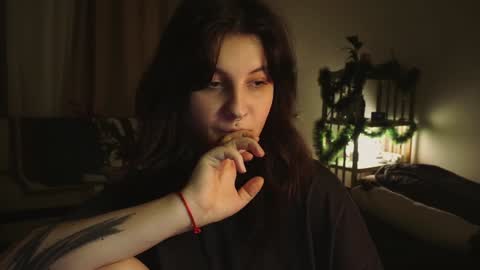Snapshot of maymary_ chatting on December 26, 5:37 am Mary . online show from December 26, 5:37 am