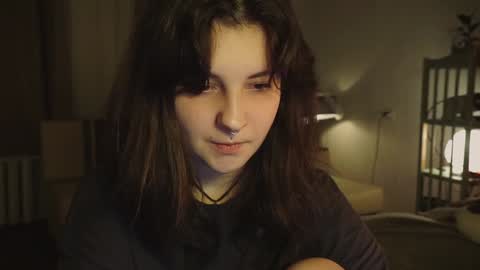 Snapshot of maymary_ chatting on January 4, 5:48 am Mary . online show from January 4, 5:48 am
