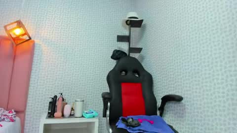 Snapshot of mayte1096 chatting on May 16, 8:07 pm M A Y T E online show from May 16, 8:07 pm