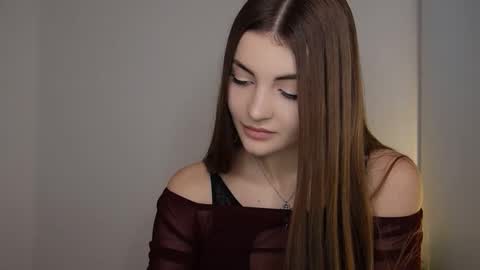 mayttease online show from November 22, 7:07 am