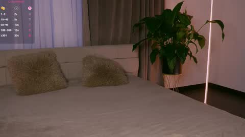 Mazy online show from February 4, 2:56 pm