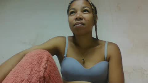 mbotyfeliciaa online show from January 10, 7:10 am