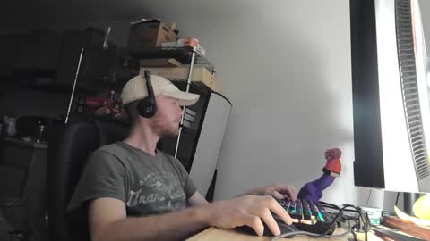 mcchoopyy online show from September 17, 2:02 am