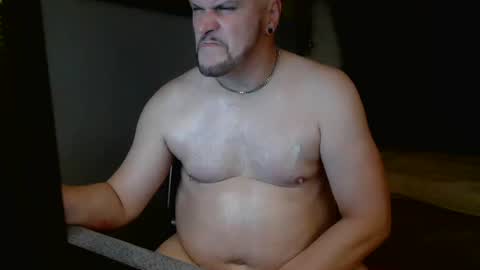 Snapshot of mcginphoenix chatting on October 18, 6:05 am mcginphoenix online show from October 18, 6:05 am