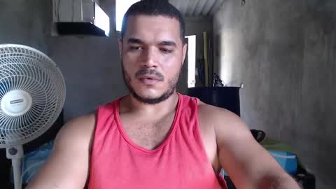 Snapshot of mcgregor_sexhot chatting on December 19, 6:34 pm Mcgregor online show from December 19, 6:34 pm