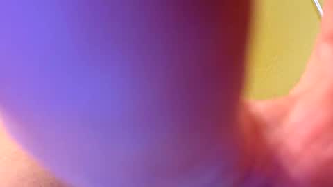 mclovinmackay online show from October 20, 5:30 am