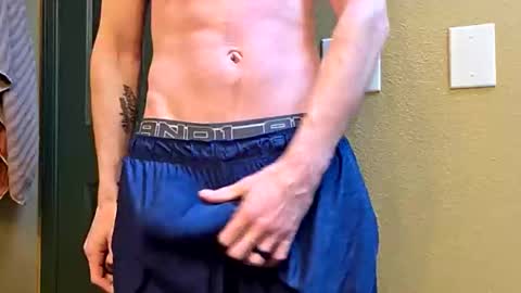 mclovinmackay online show from March 29, 5:24 pm