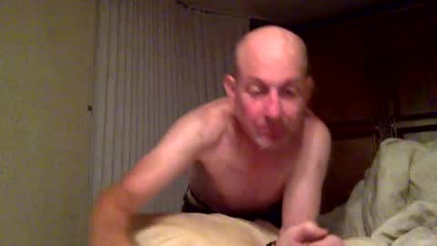 Snapshot of mcmillanwilliam chatting on August 10, 6:28 am mcmillanwilliam online show from August 10, 6:28 am