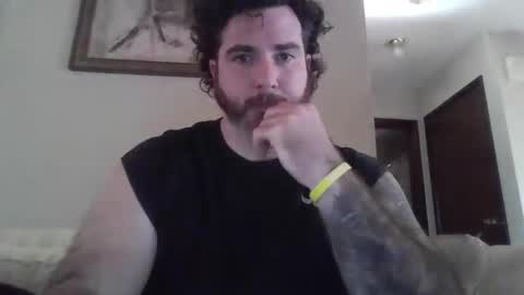 Snapshot of mdavis1six chatting on December 1, 2:11 pm Davis online show from December 1, 2:11 pm