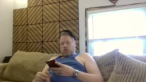 me2283 online show from May 11, 5:54 pm